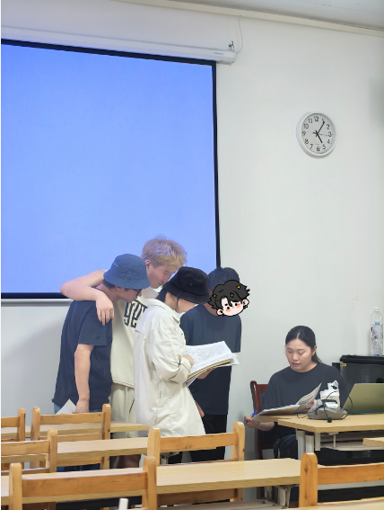 1757569742560813.png image.png